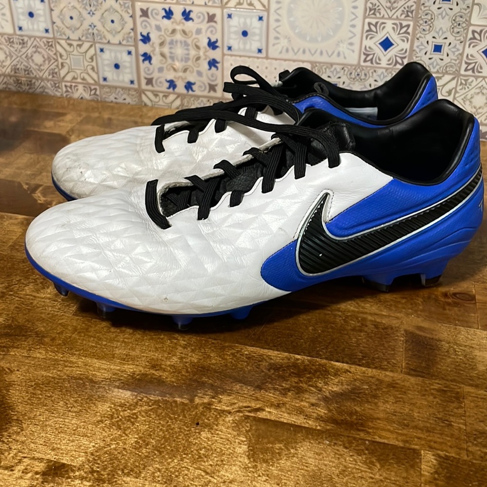 Nike Tiempo Legend 8 Elite FG. Size 8.5